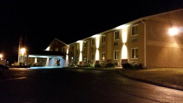 Americas Best Value Inn Foxboro