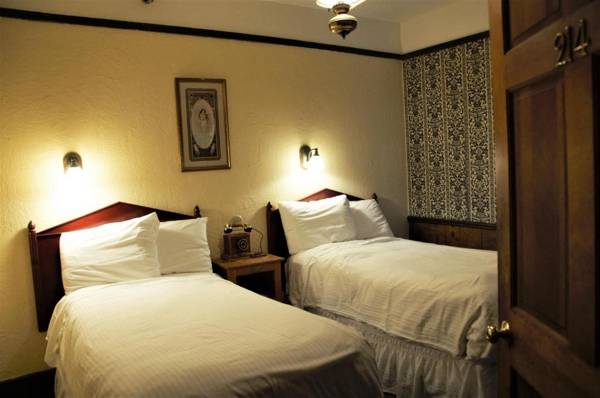 Alaskan Hotel and Bar