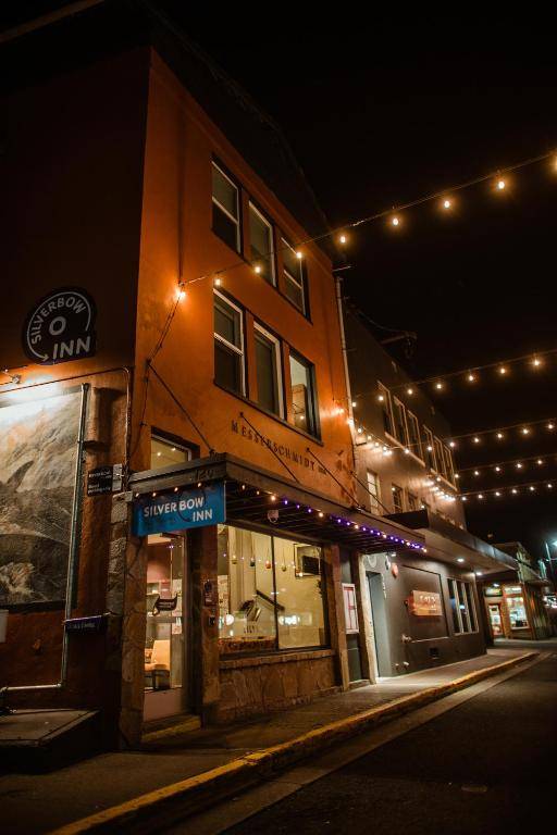 Silverbow Inn Hotel & Suites