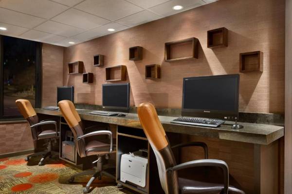 Workspace - Embassy Suites Piscataway - Somerset