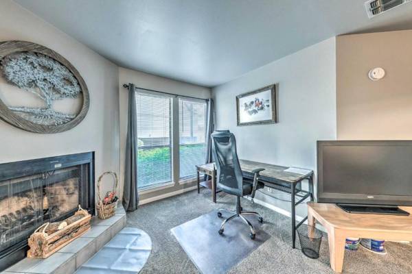Workspace - Ruidoso Downs Condo with Mtn View and Balcony!