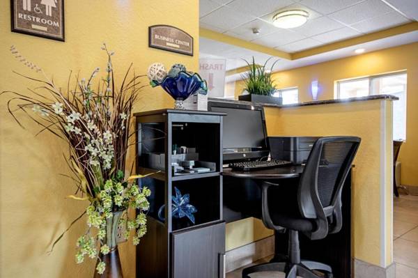 Workspace - Quality Inn & Suites Glenmont - Albany South