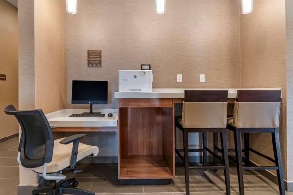 Workspace - Comfort Suites Camp Hill-Harrisburg West