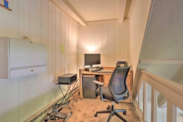 Workspace - Pet-Friendly Lake Ariel Resort Home with Deck!