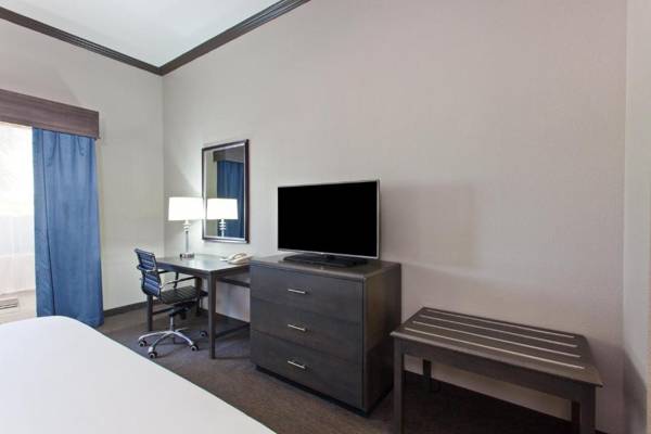 Workspace - Holiday Inn Express & Suites Wharton an IHG Hotel