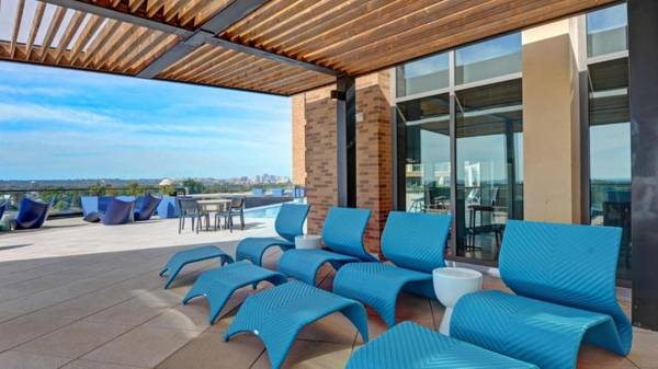 Global Luxury Suites at The Wharf