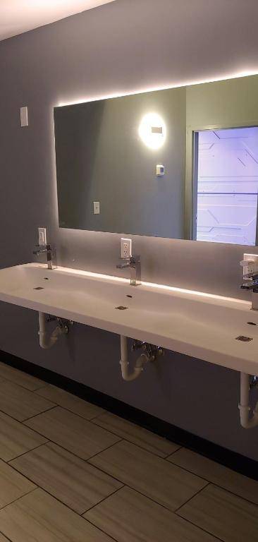 U Street Capsule Hostel