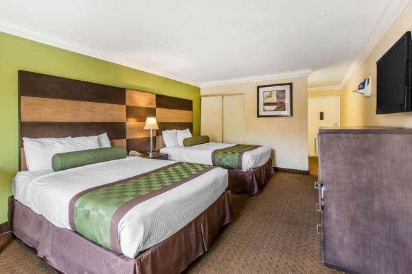 Rodeway Inn & Suites Canyon Lake I-15