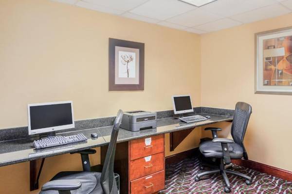 Workspace - Holiday Inn Express Winston-Salem an IHG Hotel