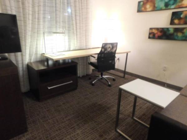 Workspace - Residence Inn by Marriott Winston-Salem Hanes Mall