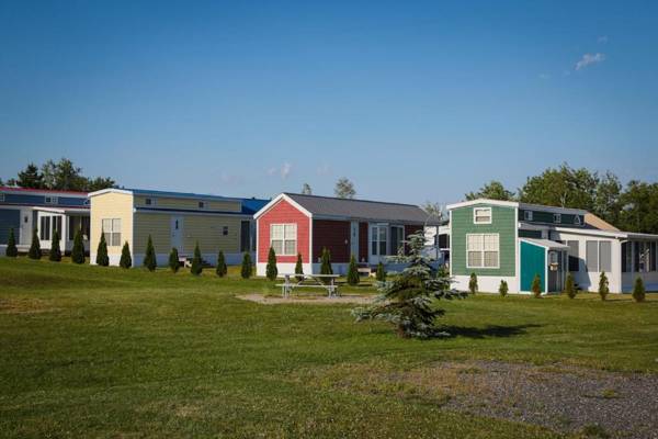 Narrows Too Camping Resort Loft Cottage 12