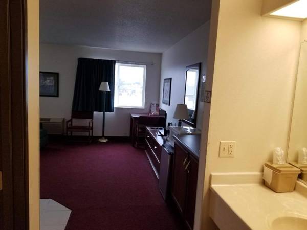 Bilmar Inn & Suites