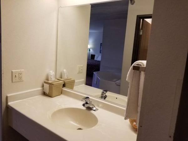 Bilmar Inn & Suites