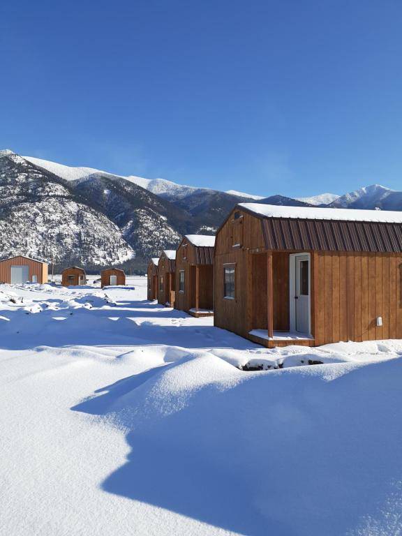 Glacier Acres Guest Ranch