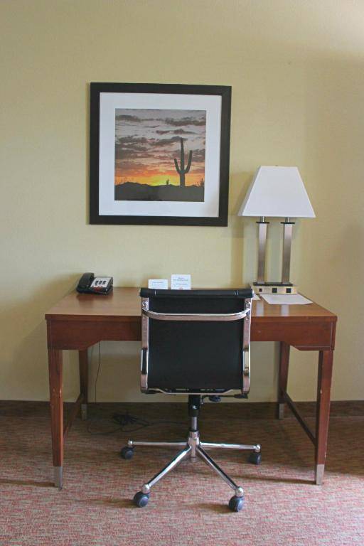 Workspace - Southern Inn and Suites Kermit