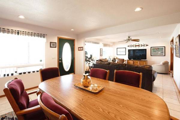 Front Room Lynnview Lodge