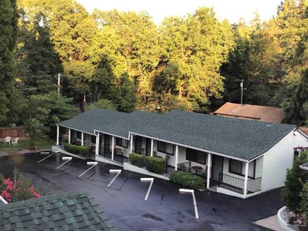 Lake Shasta Lodge