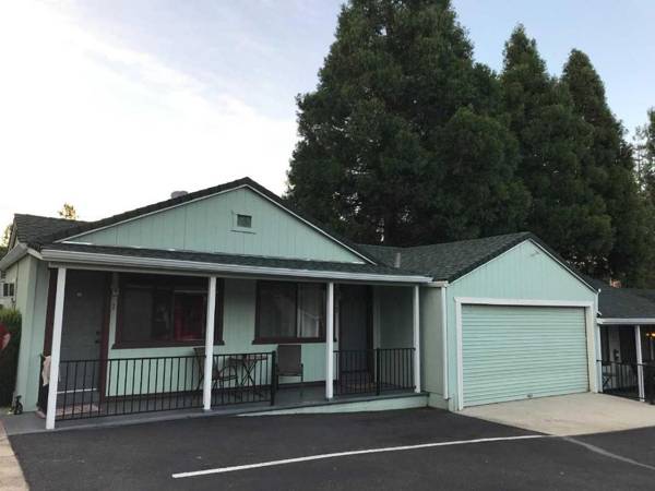 Lake Shasta Lodge