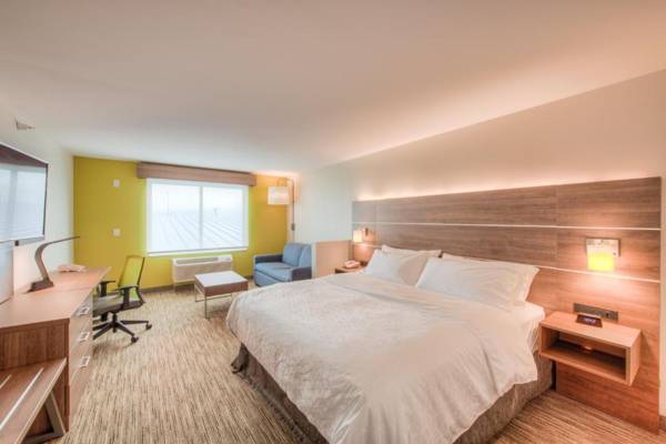 Workspace - Holiday Inn Express & Suites - Remington an IHG Hotel