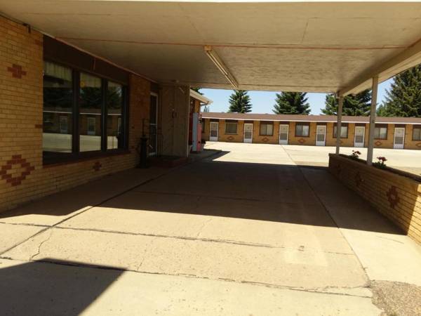 Budget Host 4U Motel