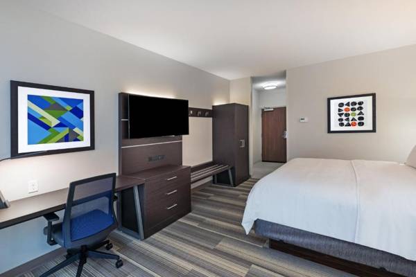 Workspace - Holiday Inn Express & Suites - Purcell an IHG Hotel