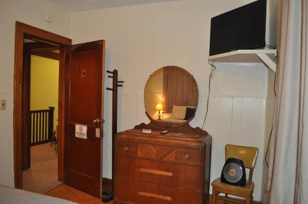 Lakewood Lodge & Restaurant