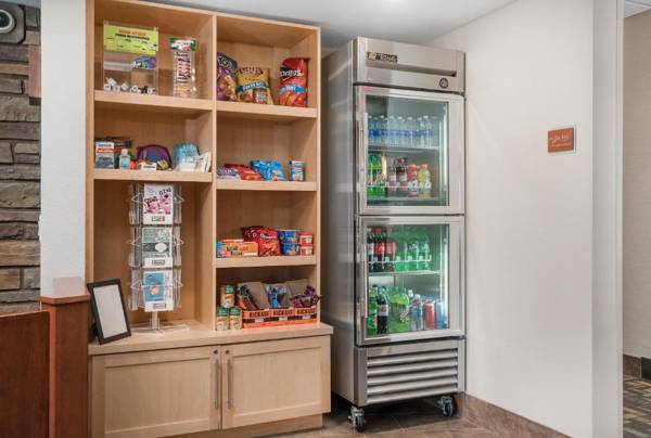 AmericInn by Wyndham Hartford SD