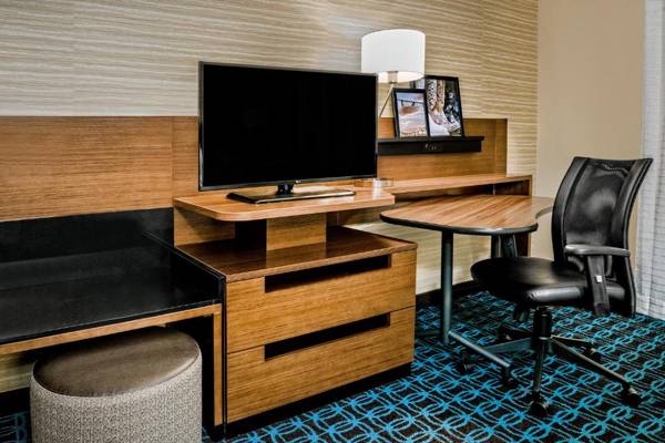 Workspace - Fairfield Inn & Suites by Marriott Van