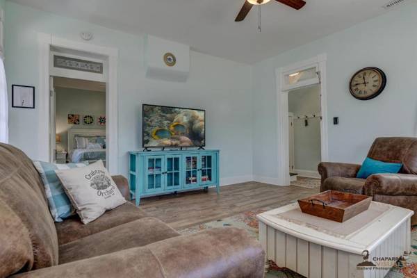 Orchard Cottage by KABINO