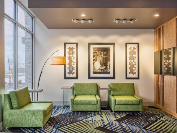 Holiday Inn Express & Suites Salem North - Keizer an IHG Hotel