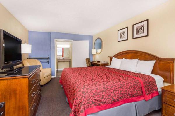 Days Inn by Wyndham College Park Airport Best Road