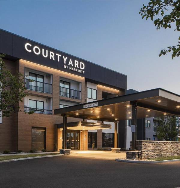 Courtyard by Marriott Hamilton