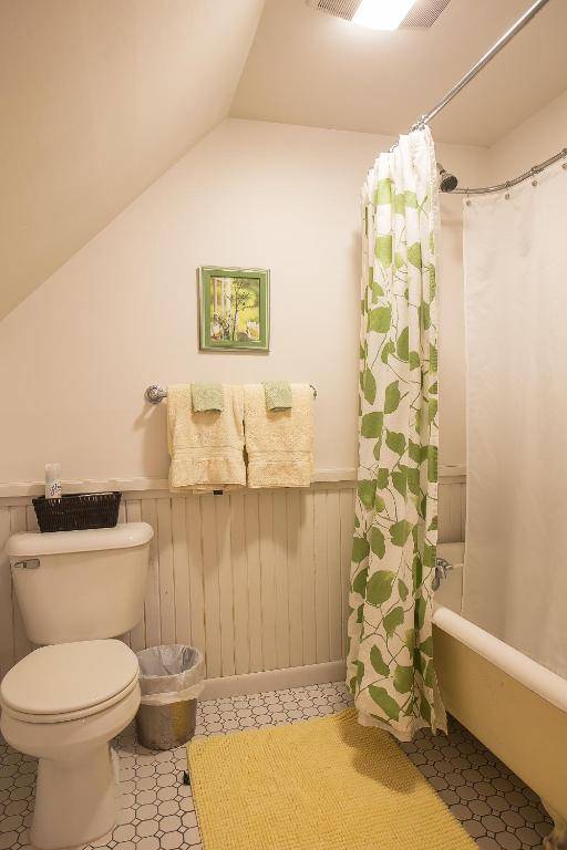 The Cottonwood Inn B&B