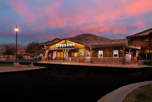 Days Inn by Wyndham Lebec