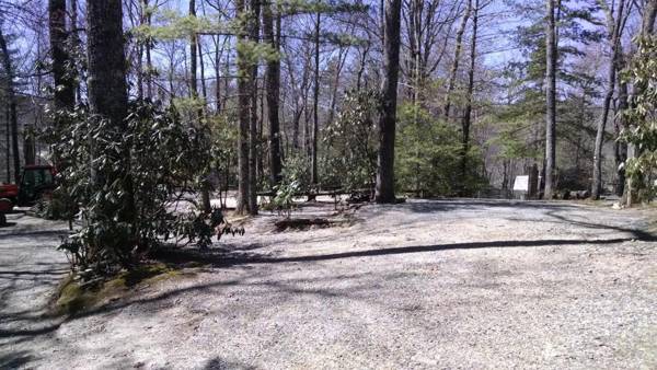Linville Falls Campground RV Park and Cabins