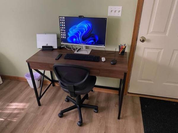 Workspace - Melody NEW 5 Bed Game Room Fast WiFi Central Air