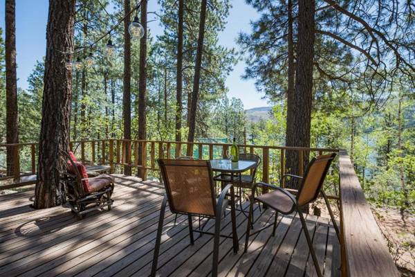 Nellie May Cabin on Vallecito Lake