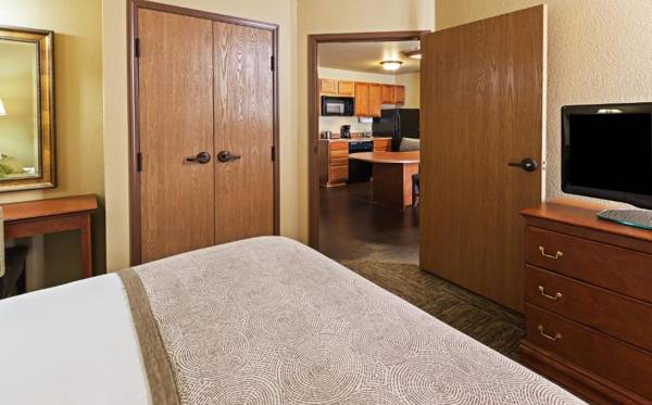 Candlewood Suites St. Robert an IHG Hotel