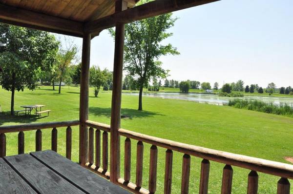 Fremont Jellystone Park Cottage 21