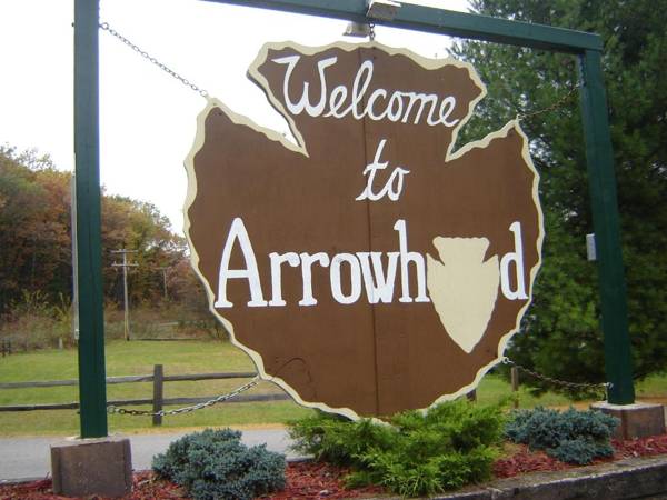 Arrowhead Camping Resort Cabin 1