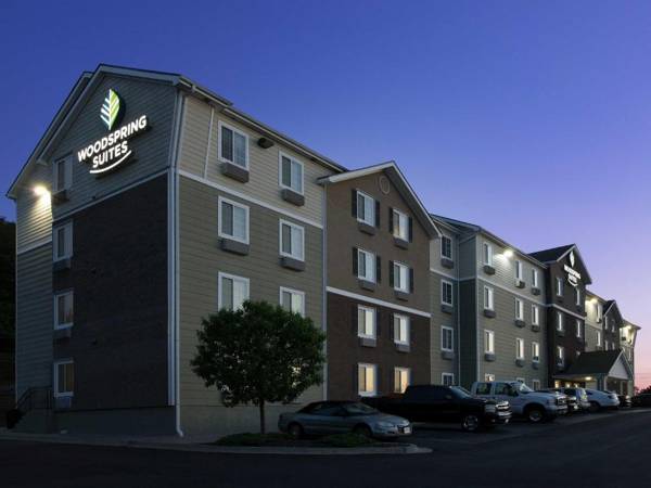 WoodSpring Suites Kansas City Mission
