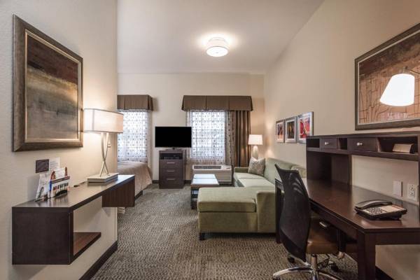 Workspace - Staybridge Suites Eau Claire - Altoona an IHG Hotel