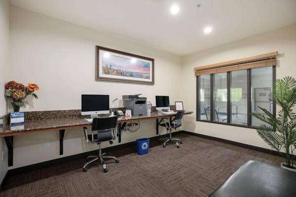 Workspace - Best Western Plus Northwind Inn & Suites