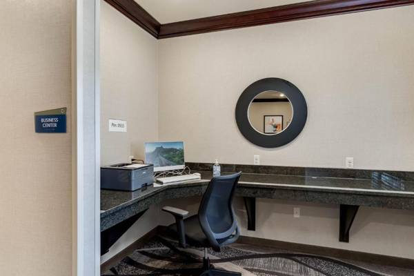 Workspace - Cobblestone Hotel & Suites - Morgan