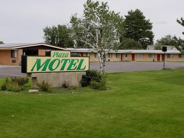 Plaza Motel