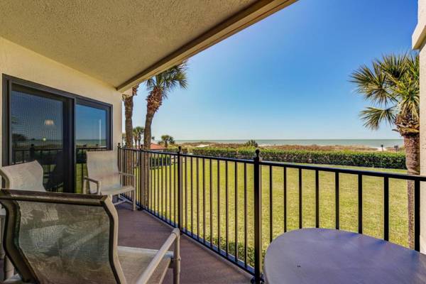 Land's End 204 building 7- Beachfront Condo Beautiful Gulf Views