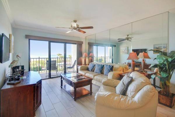 Lands End #305 building 7 - Beach Front