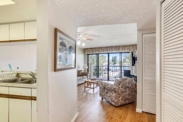 Land's End #204 building 1 - Bay Front