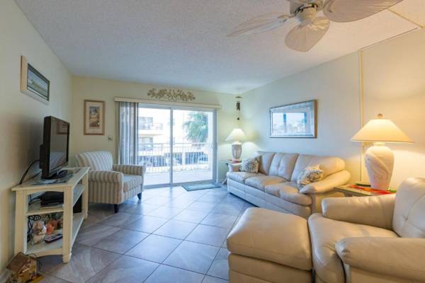 108 Madeira Norte Condo