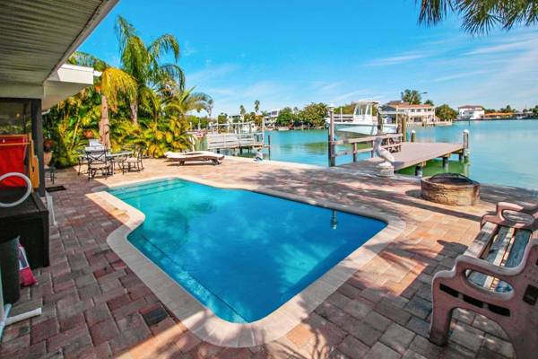 Manatee Home- Waterfront Views from Private Pool!